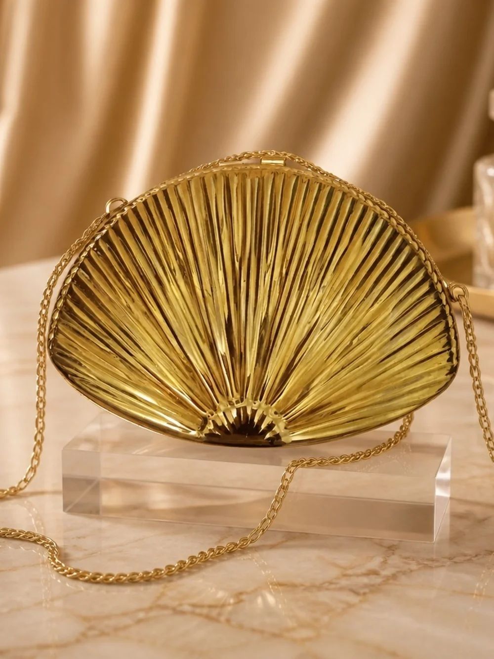 Gold Shell Clutch Crossbody Bag - Elegant Metallic Evening Bag